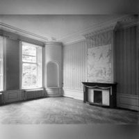 Interieur van de salon in kasteel Drakestein in augustus 1959. Bron: Rijksdienst voor het Cultureel Erfgoed (RCE) te Amersfoort, beeldbank, documentnummer: 54.683.